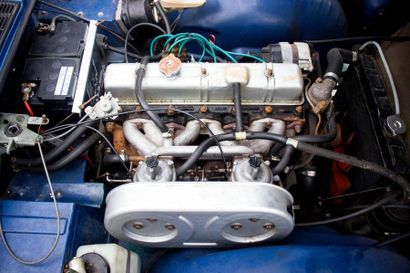 1972 Triumph TR6 Numéro de série CF117OU 
Bel état général 
Un six cylindres abordable...