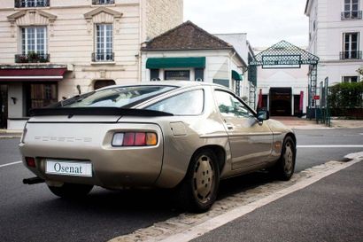 1982 PORSCHE 928 S N° de série : WP0ZZZ92ZDS840546
99 000 Kilomètres d’origine
Boîte...