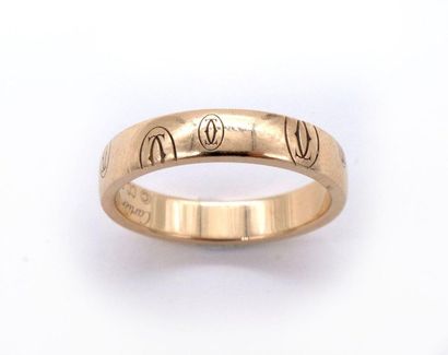 null RING CARTIER RING in 18K pink gold with an alternating double C motif. Signed...