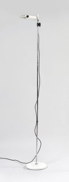 null ITALIAN WORK OF THE 1980's Floor lamp with stem, stem and cover bulb in white...