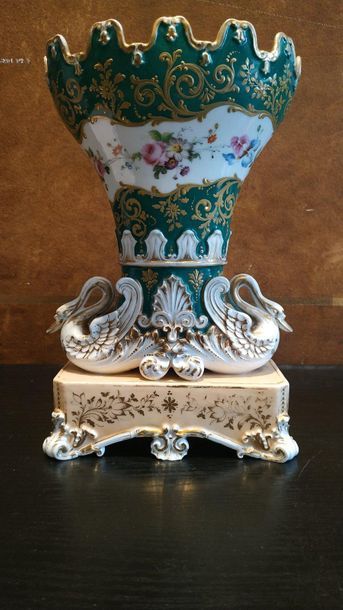 null JACOB PETIT Pair of swan neck polychrome porcelain vases. 19th century High:...