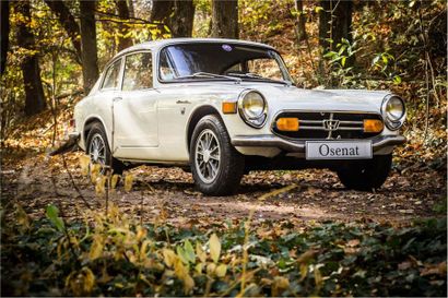 1968 HONDA S800 COUPE Serial number 1005374 
Rare on our roads 
Interesting engine...