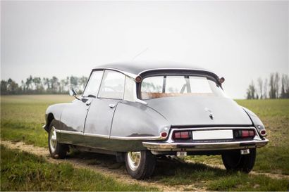 1972 CITROËN DSUPER 5 Serial number 00FD0667

Many recent charges

Technical inspection...