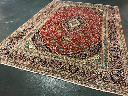 null Important and rather thin KACHAN (Iran) Around 1975 Dimensions. 340 x 245 cm...