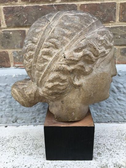 null From THE ANTIQUE FEMALE STONE HEAD. Wooden base. Height without the base : 20...