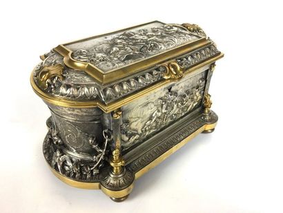 null L. OUDRY ET CIE Curved jewellery box in silver and gold-plated bronze with decoration...