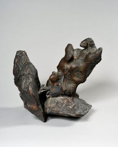  OLGA JEVRIC (SRB/ 1922-2014) Free form bronze with dark brown patina Height: 30...