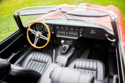 1970 Jaguar Type E Série II Roadster 4.2L Numéro de série P2R14817 – moteur 7R13744

Matching...