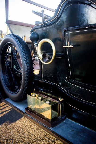 1910 Brasier 12HP Double-Phaéton Rare pre-World War I 4 cylinder engine 
Complete...