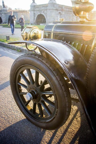 1910 Brasier 12HP Double-Phaéton Rare 4 cylindres d’avant Première Guerre Mondiale...