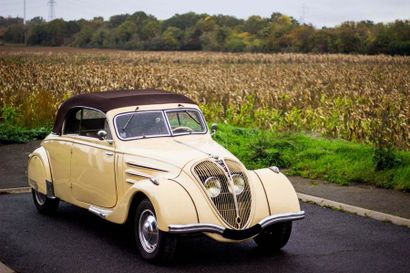1939 Peugeot 402B Coach découvrable Serial number 80630 
Rare discoverable version...