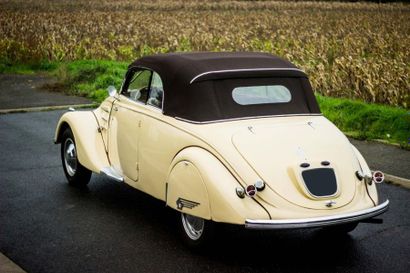 1939 Peugeot 402B Coach découvrable Numéro de série 80630 

Rare version découvrable...