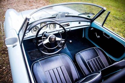 1961 Alfa Roméo Giulietta Spider Type 750

Serial number 169005 

Nice restoration...