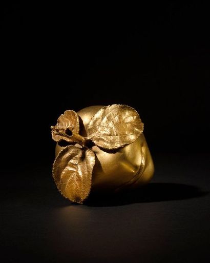 null Claude LALANNE (1925-2019)
 Pomme Bouche 
Épreuve en bronze doré, signée et...
