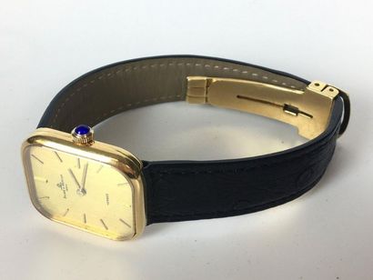 null BAUME ET MERCIER pour HERMES Bracelet montre mixte en or jaune, lunette forme...
