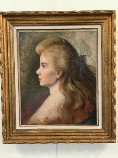 null Oil on canvas

Maiden portrait in profile

Gilded wood frame

Monogrammed R.V.

46...