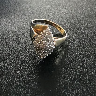 null RING in 10k yellow gold with small diamonds forming a diamond shape

TDD: 52

PB:...