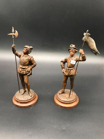 null Pair of characters in patina rule

nineteenth century

Height 27 cm