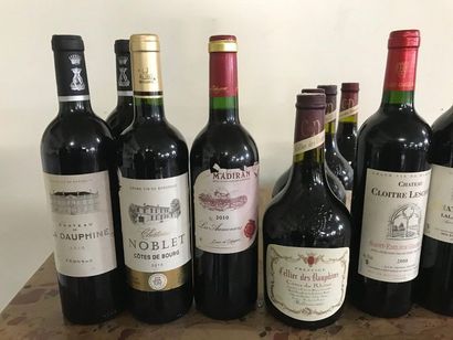 null Ensemble de 12 bouteilles de vins dont Lalande de Pomerol, chateau Marcadis...