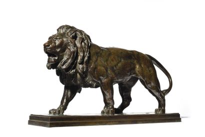 null Antoine-Louis BARYE (1796-1875) Lion marchant Epreuve en bronze patiné, Signé...