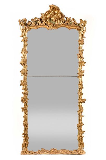 null Gilded wooden mirror with openwork decoration of foliage and flowers, staples...