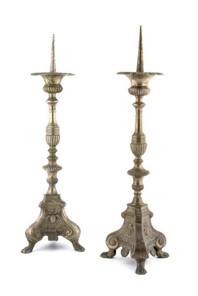 Pair of bronze pickets, the baluster shaft...