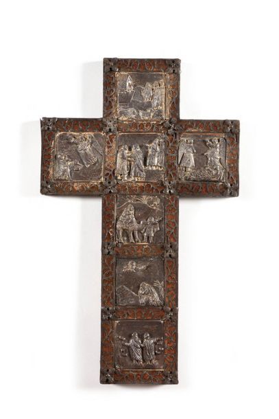 null Large cross with core in wood and wrought iron, chiselled, engraved and cut....