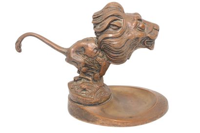 null René BAUDICHON (1878 - 1963) 

In the Fourth 

Mascot mounted in an ashtray,...