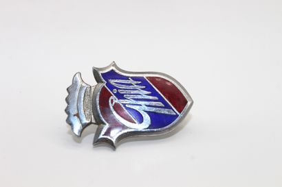null Abarth insignia, Ghia....

- Enamelled badge of Automobiles Abarth & C. L: 9cm....
