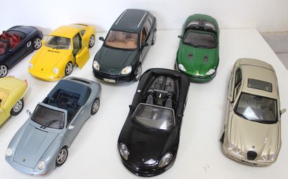 null Miniatures 1:18 - Porsche et Jaguar

Ensemble de 10 miniatures des marques Burgao...
