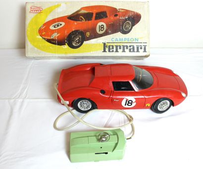 null Ferrari 250 LM, model Campeon de Paya

Wire-guided toy, electric motor, illuminating...
