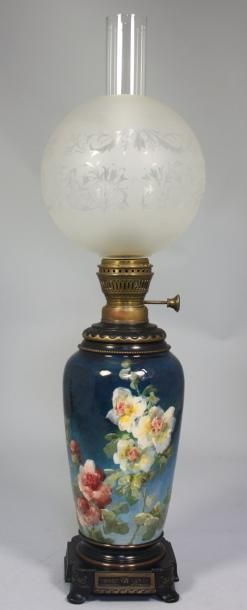 MONTIGNY sur LOING - Fabrique DELVAUX GRANDE LAMPE à pétrole en céramique décoré...