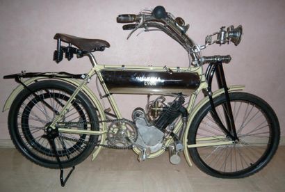 1914 ULTIMA-LYON type A Moteur n° 349 C'est un artisan mécanicien de la Croix Rousse,...