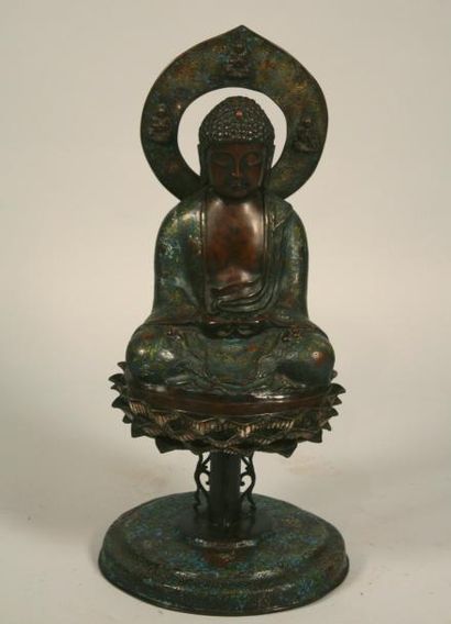 JAPON BOUDDHA assis en méditation devant une mandorle. Base en forme de lotus. Circa...