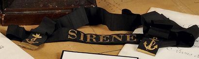 null Rare ruban de chapeau de matelot de la Frégate « La Sirène. » En soie noire,...