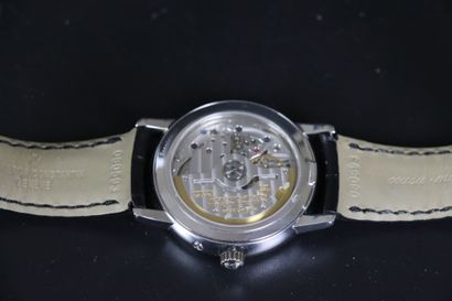 null VACHERON CONSTANTIN Genève Automatic Réf : 4720011/706574 Circa 1990. Montre...