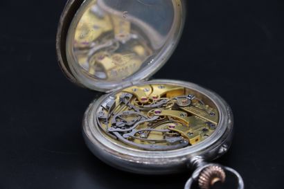  LONGINES No. 2291186, circa 1910. Beautiful silver gusset chronograph, white enamel...
