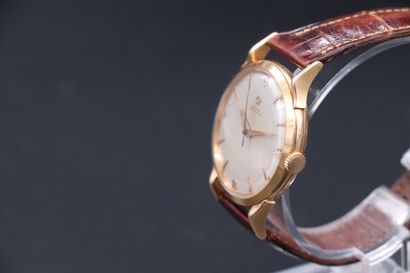 null OMEGA, Automatic Circa 1950 Ref : 11222576 Montre automatique à bumpers pour...