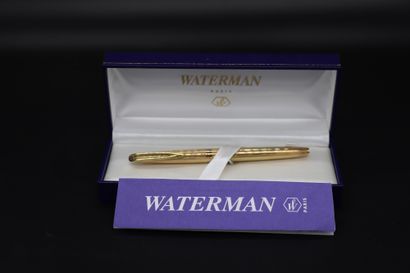  WATERMAN Gold plated fountain pen with 18K yellow gold nib with herringbone pattern....