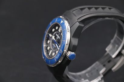  CHANEL " J12 Marine " - Diving watch in matt black ceramic on rubber strap and signed...
