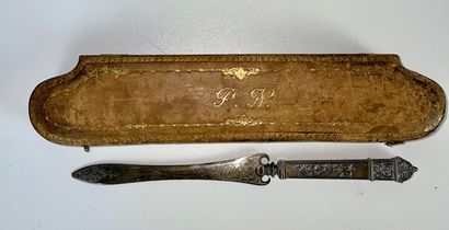 null Gilded silver letter opener (illegible stamps) Weight: 34g In a Louis Deutsch...