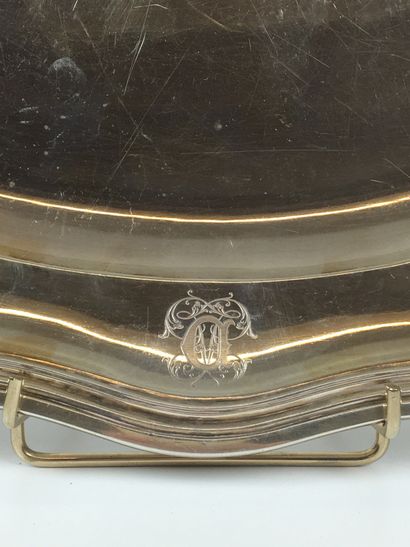 null Oval silver platter with a moving and encrypted outline. Hallmark Minerve Master...