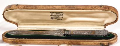 null Gilded silver letter opener (illegible stamps) Weight: 34g In a Louis Deutsch...