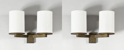 null JEAN PERZEL (1892-1986) 1142 Pair of two-armed wall lights in metal with gold...