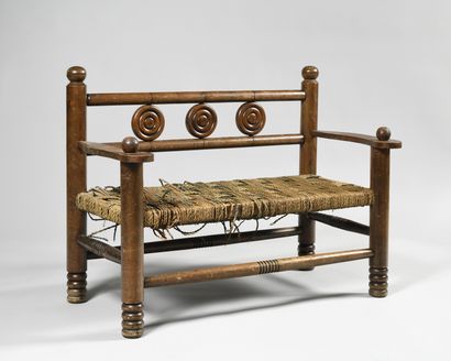 null CHARLES DUDOUYT (1885-1946), Attributed to Small turned wooden fireplace bench,...