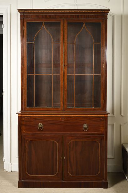 null Important LIBRARY forming a secretary in mahogany veneer and lemon tree fillets...