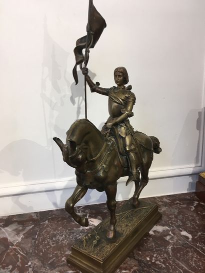  Alfred BARYE (1839-1895) Jeanne d'Arc Bronze à patine brune mordorée Cartel "La...