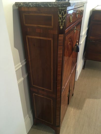 null Rectangular shaped SECRETARY in veneer wood, opening on the front on a drawer,...