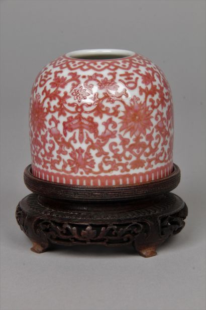 CHINA, 20th century Small painter's cup of...