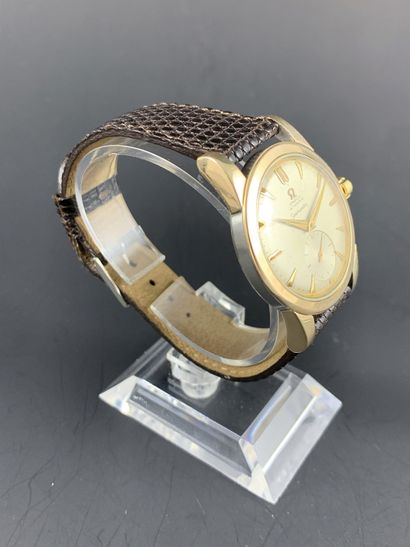 null OMEGA Seamaster Automatic About 1970. Case back ref: 2491-3 / 2576. 18K yellow...